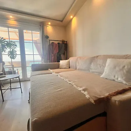 Sea U Apartment